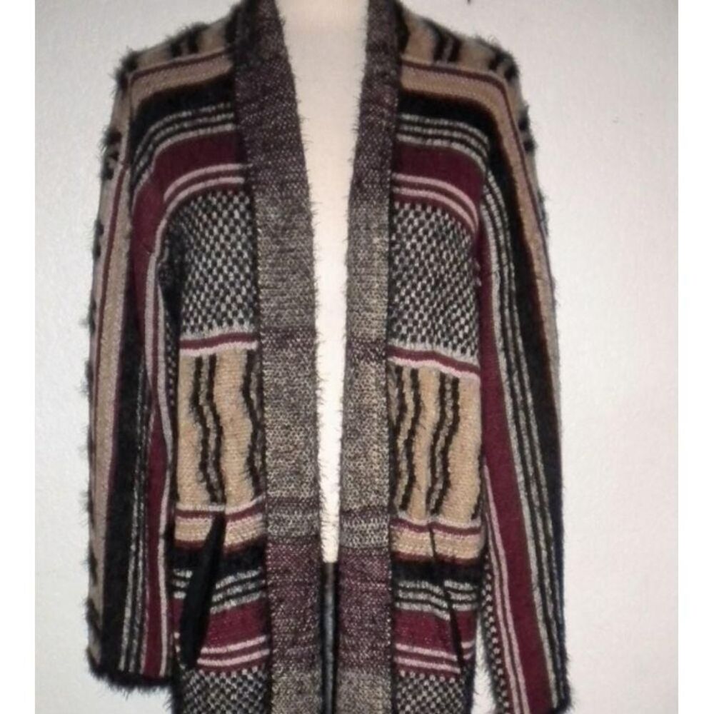 Womens Maxsport size Medium cardigan‎